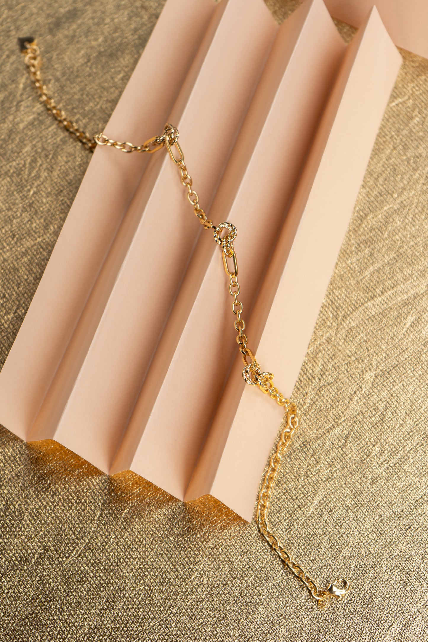 COLLAR BLOQUES DE LUZ