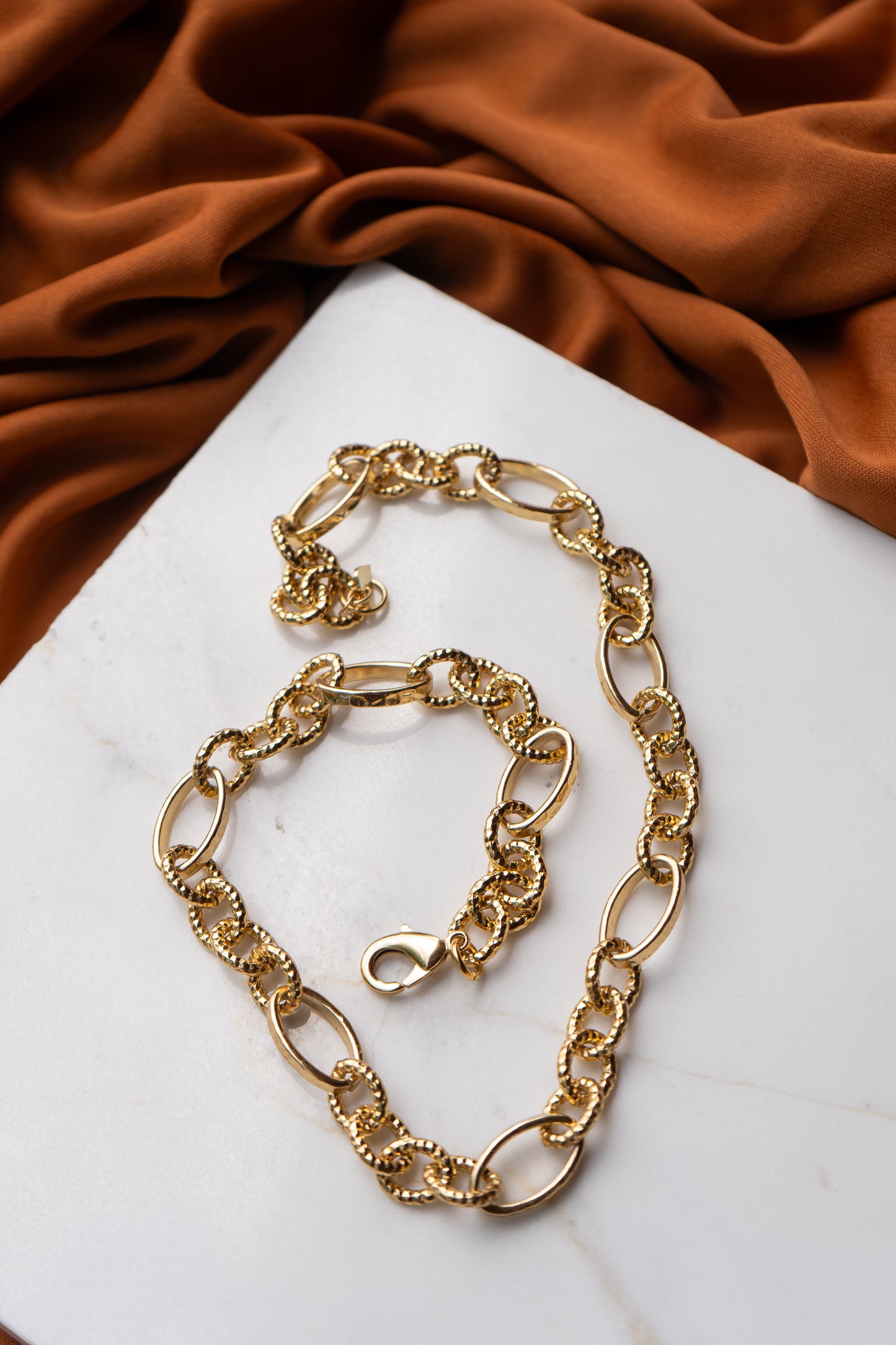 CADENA HORIZONTE DORADO